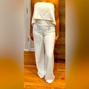 White jay godfrey jumpsuit in a size 4.
